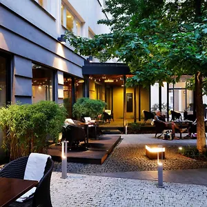 4* Ξενοδοχείο Prokop Square